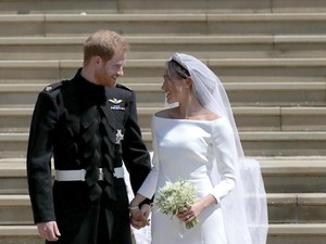 Misteri Detail di Gaun Pengantin Meghan Markle Akhirnya Terungkap