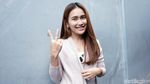 Pose Baru Ayu Ting Ting