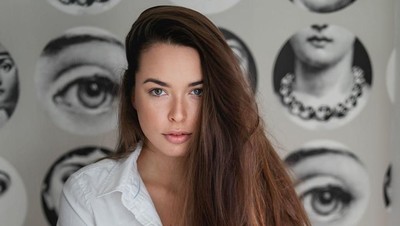 Melihat Wajah Asli 10 Ratu Kecantikan yang Tampil Polos Tanpa Makeup