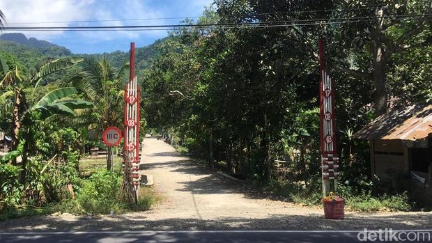 Indahnya Kolam Alami Sebening Kaca Asli dari Sulawesi