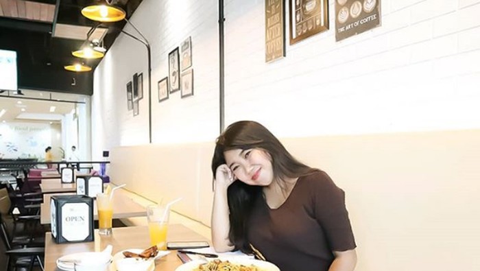 kiky saputri kiky saputri