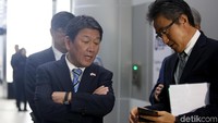 Berdasarkan pantauan detikcom, Jumat (10/1/2020), pada kunjungan tersebut Menlu Jepang menjajal MRT Jakarta dari Stasiun MRT Bundaran HI menuju Stasiun MRT ASEAN, yang melewati sejumlah stasiun yaitu Dukuh Atas, Setiabudi, Bendungan Hilir, Istora, dan Senayan.
