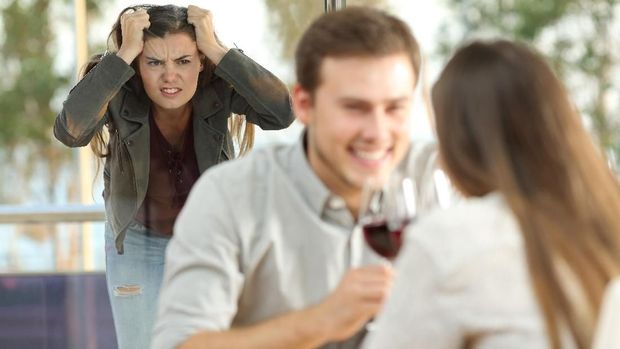 Saran Psikolog untuk Para Istri yang Mau Melabrak Suami Bersama Pelakor