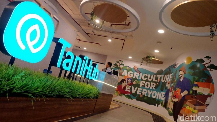 Perusahaan rintisan TaniHub terus berupaya mensejahterakan petani dengan meningkatkan layanan untuk para pelanggannya. Salah satunya dengan memperkuat pengantaran pesanannya.