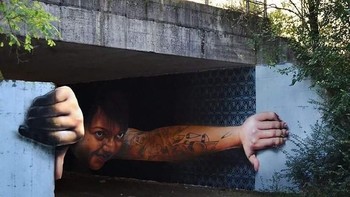 Tapi ada bayak seniman di luar sana yang bisa mengubah dinding kosFoto: Caiffa Cosimo/Boredpanda