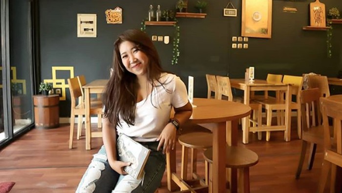 kiky saputri