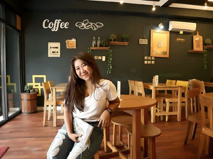 kiky saputri