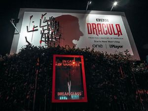S3 Marketing! Billboard Keren Serial Dracula