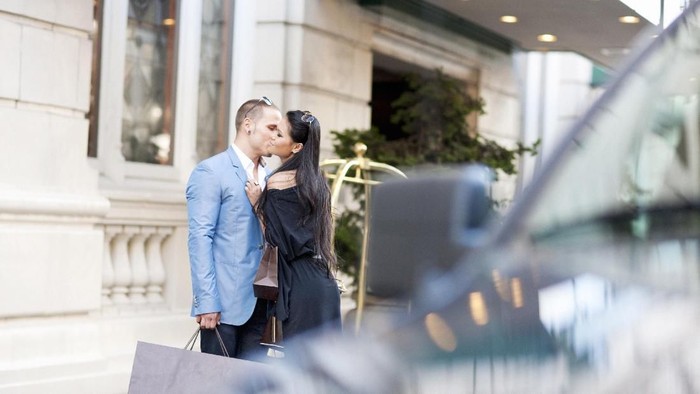 Ilustrasi istri melabrak pelakor. Foto: iStock Ilustrasi istri melabrak pelakor. Foto: iStock