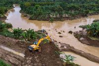 Tanggul Jebol Di Demak Mulai Diperbaiki