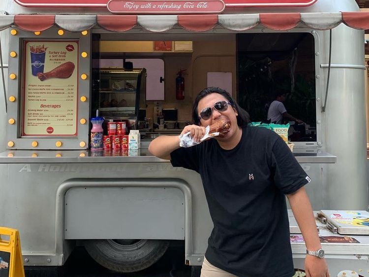 Kenalan dengan Keanuagl, Selebgram Kocak yang Doyan Ngemil