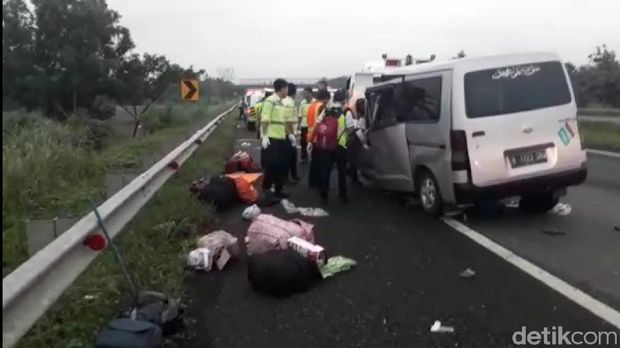 kecelakaan di tol cipali, subang
