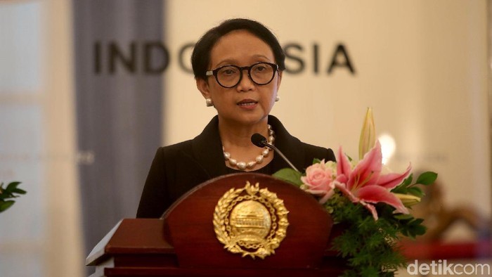 Menlu Retno Marsudi terima kunjungan Menlu Jepang Toshimitsu Motegi. Pertemuan itu membahas kerja sama Indonesia-Jepang khususnya di bidang investasi di Natuna.