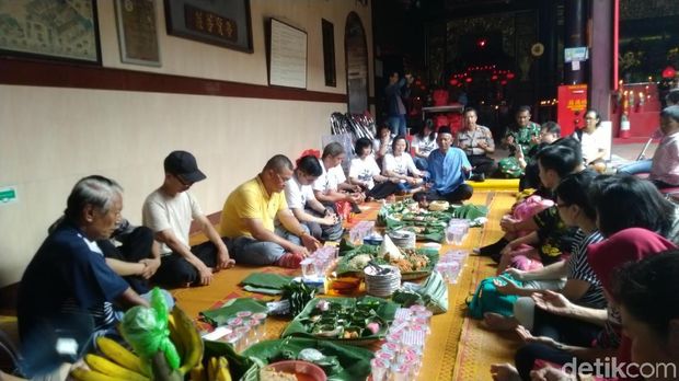 Doa dilakukan secara Islam