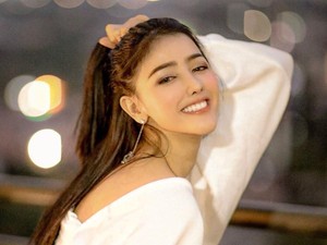 Muka Asli & Foto Instagram Tampak Beda, Siwi Sidi Protes ke Wartawan