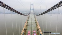 Namanya adalah Jembatan Sungai Wufengshan Yangtze. Foto: Dok. Xinhua/Li Bo