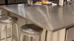 Super Luas dan Canggih, Ini Penampakan Dapur Kim Kardashian