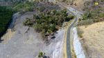Meliuk di Antara Bukit, Ini Jalan Penopang Kawasan Labuan Bajo
