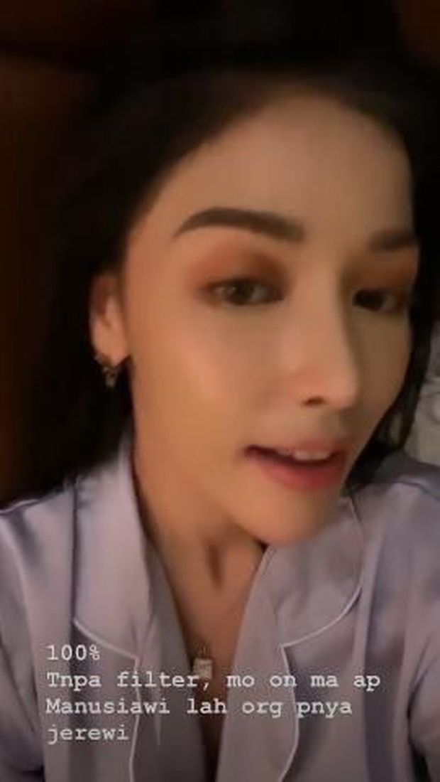 Wajahnya Dinyinyirin Netizen, Siwi Sidi Pamer Muka Asli Tanpa Filter