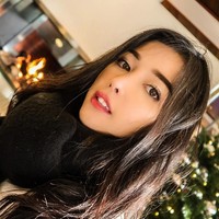 Wanita yang masih aktif sebagai pramugari Garuda itu menegaskan bahwa tindakannya itu tidak merugikan siapa-siapa. Setiap orang ingin cantik loh. Kita kan pribadi dan enggak merugikan orang lain itu aja sih, kata Siwi. Foto: dok. Instagram