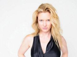 Para Wanita Seksi yang Terjerat Elon Musk