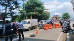 Potret Jalan Amblas 2 Meter di Daan Mogot Tangerang
