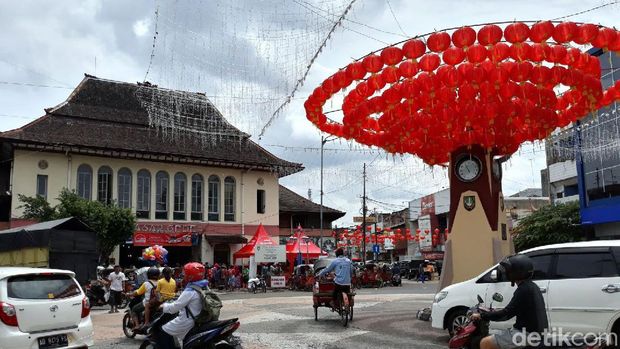 5 Ribu Lampion Imlek Hiasi Solo hingga Sebulan