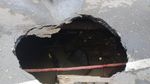 Potret Jalan Amblas 2 Meter di Daan Mogot Tangerang