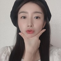 Dari pernyataan Gayoung, terungkap bahwa tak semua anggota girlband setuju dengan konsep seksi yang mereka lakukan. Sebagian idol terpaksa melakukannya karena kontrak. Foto: Instagram/Gayoung