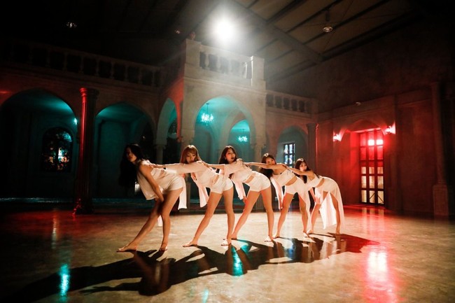 Setelah tiga tahun menjadi selebriti kurang terkenal, Stellar akhirnya mendapatkan sedikit popularitas setelah menarik perhatian karena konsep seksi yang provokatif. Sayangnya, konsep tersebut bukanlah yang mereka harapkan. Foto: Instagram/Gayoung