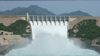 Bendungan Tarbela, Pakistan. Bendungan Tarbela yang terletak 30 kilometer (km) dari kota Swabi, Pakistan. Bendungan ini membentang sepanjang 2.743,2 meter dengan tinggi 143,26 meter. Istimewa/Interesting Engineering.