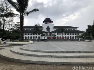 Revitalisasi Gedung Sate-Pakuan, Dewan: Anggaran Bencana Malah Berkurang