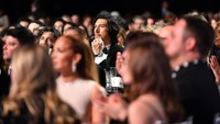 Seperti hal nya Robert De Niro, Adam Driver pun harus puas dan menerima kekalahannya di ajang tersebut. Emma McIntyre/Getty Images
