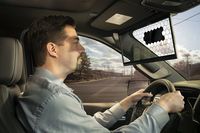 Meski Transparan Sun Visor Ini Bisa Tangkal Mata Silau