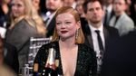 Wajah Cemas dan Tegang Para Nominasi Critics Choice Awards