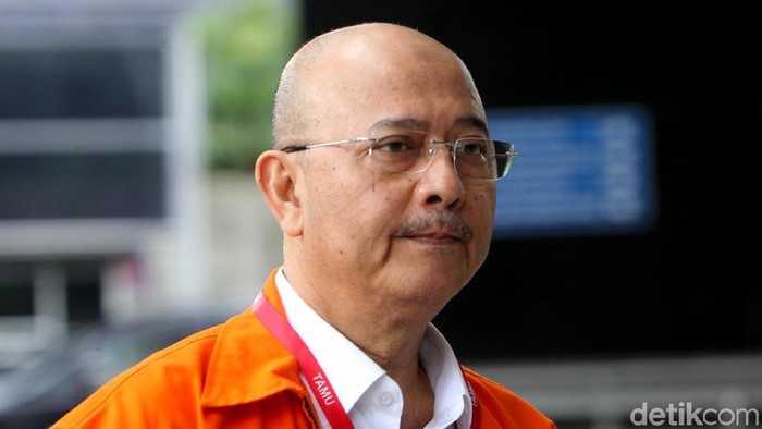 Wali Kota nonaktif Medan Dzulmi Eldin kembali diperiksa KPK. Eldin diperiksa dalam kasus penerimaan suap dari Kepala Dinas PUPR Kota Medan Isya Ansyari.