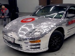 Bikin Silau, Mobil Ini Berlapis 65.000 Potongan Cermin