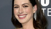 Anne terlihat sangat bahagia dan selalu menebar senyum. Frazer Harrison/Getty Images