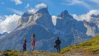 Gletser raksasa ini membentang sekitar 13.000 km persegi. Wisatawan yang berduyun-duyun ke Gletser Grey Chile dan Gletser Perito Moreno Argentina sebenarnya hanya menyaksikan juluran lidah es Patagonia saja (Foto: iStock)