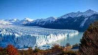 Anda dapat mengamati Lapangan Es Patagonia Selatan dari Paso del Viento (Windy Pass). Kawasan ini membentang di sepanjang Pegunungan Andes di lebih dari 350 km (Foto: iStock)