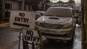 Abu Selimuti Filipina Akibat Aktivitas Taal Volcano