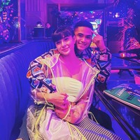 Sebenarnya, sejak November 2019 keduanya memang sudah terlihat dekat. Karin, sapaan akrab Awkarin kerap mengunggah Instastory kebersamannya dengan Sabian. (Foto: dok. Instagram @awkarin)