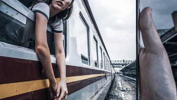 Dia mengaku paling suka bereksperimen menciptakan komposisi unik dari foto yang dikumpulkannya. Foto: instagram.com/swissgo4design/