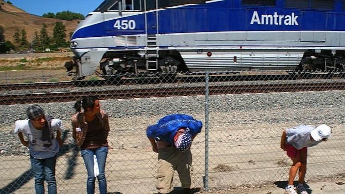 Mooning of The Amtrak