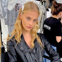 Model cantik bernama Ksenia Puntus jadi sensasi setelah dikabarkan terjatuh dari apartemen. Saat ditemukan, kondisi model asal Rusia itu mengenaskan. Foto: Instagram