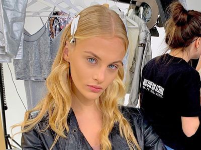 Foto: Model Cantik yang Jatuh dari Apartemen dengan Kondisi Hampir Bugil