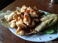 Ponyo : Raos Pisan! Ngaliwet Plus Gurame Cabe-cabean