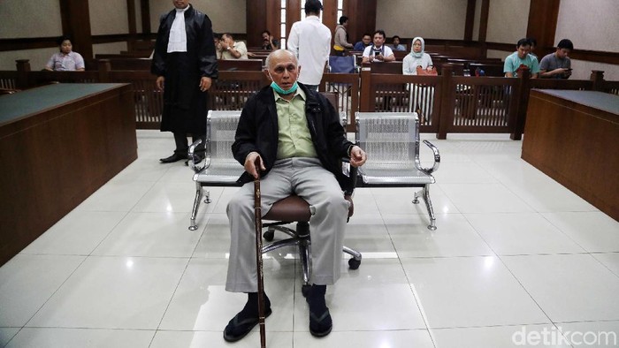 Kivlan Zen menjalani sidang lanjutan kasus kepemilikan senjata api (senpi) ilegal dan peluru tajam di Pengadilan Negeri (PN) Jakarta Pusat, Jalan Bungur Raya, Jakarta Pusat, Selasa (14/1/2020).