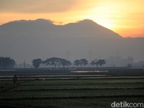Cuaca Bandung Hari Minggu, 10 Agustus 2025: Berawan