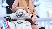 Soal fitur, motor hybrid Yamaha ini dilengkapi dengan ABS, lampu LED, smart key system hingga mulut tangki bensin yang berada di depan (seperti Yamaha FreeGo di Indonesia).  Foto: Istimewa